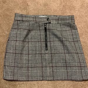 Ivy and Main mini skirt